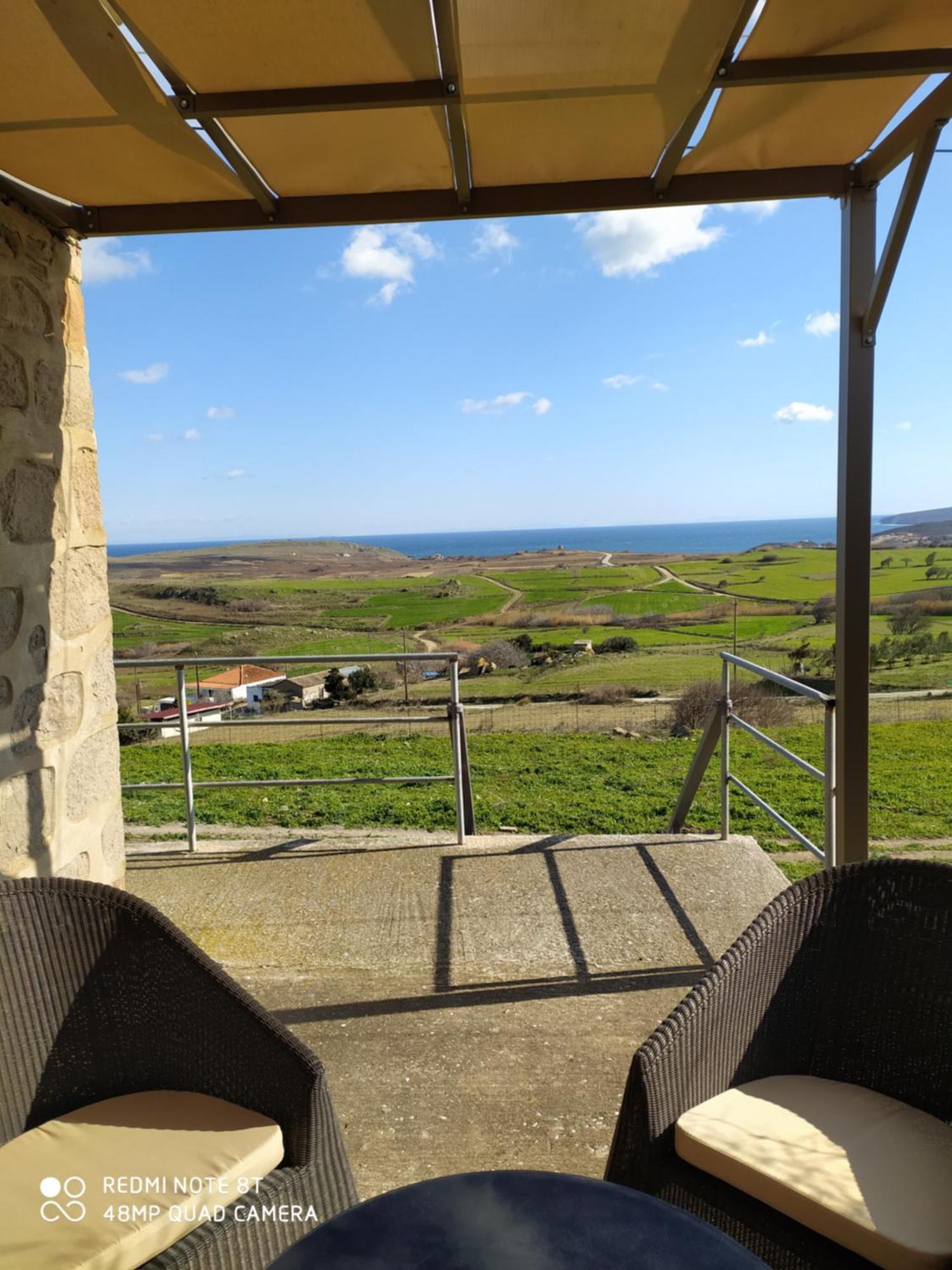Cozy House With Amazing Sea View Daire Kaminia  Dış mekan fotoğraf